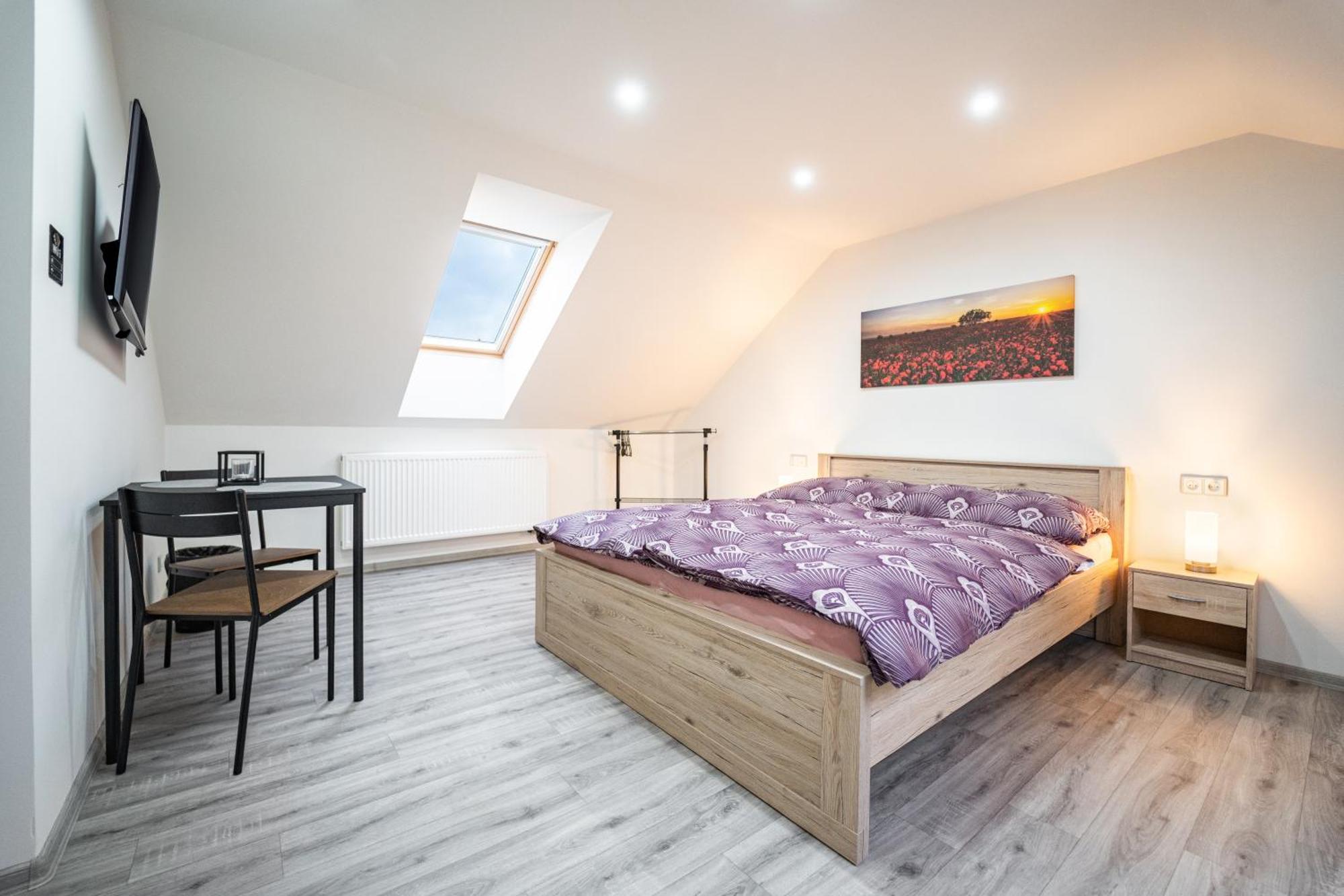 Apartmany Tera Miletín Exteriör bild