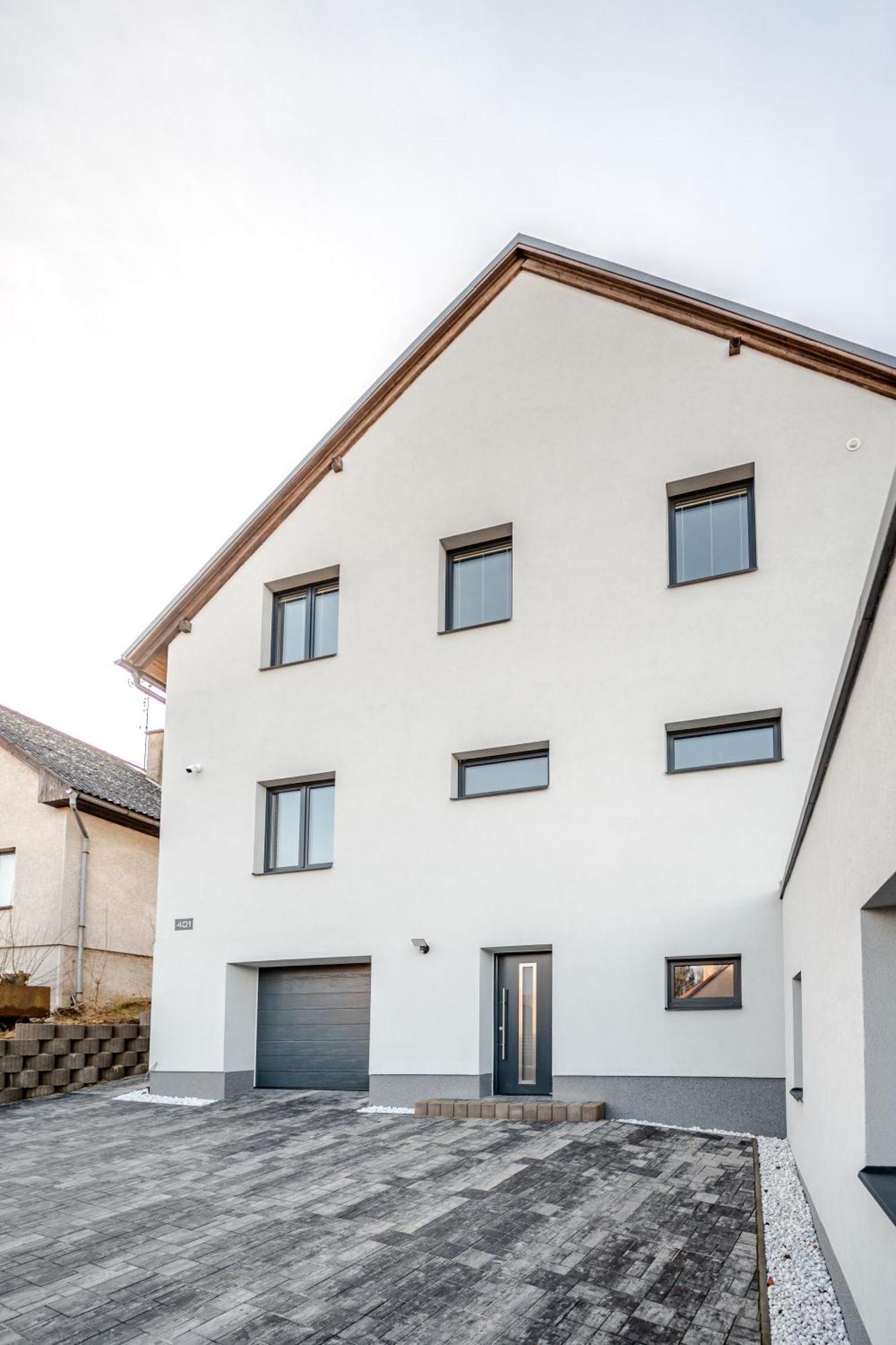 Apartmany Tera Miletín Exteriör bild
